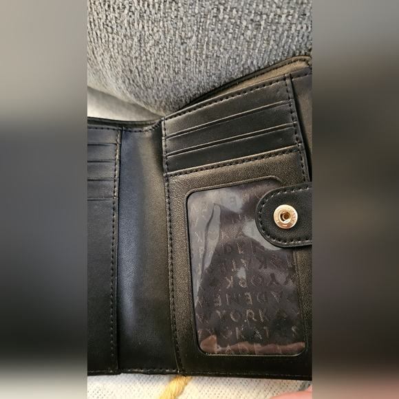 Kate Spade Black and White Wallet - Picture 4 of 12